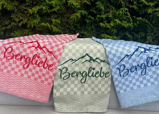 Besticktes Geschirrtuch "Bergliebe" - Geschenk für Wanderer und Bergliebhaber-Küchendeko