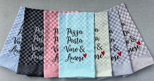 Perfektes Geschenk für Pizza und Pasta Liebende. Hochwertig bestickt.