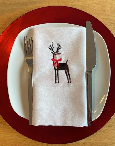 Stoffservietten, 40x40cm, Damast, Baumwolle, weiß, Weihnachten, bestickt, festlich, Tischdekoration, Set, Tischwäsche, Heimtextilien, Elch