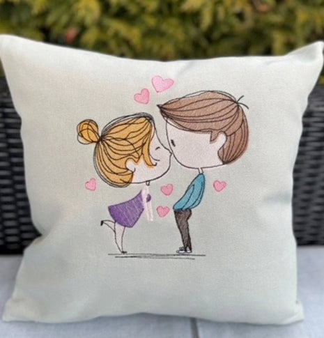 Kissen küssendes Paar 40x40cm,besticktes Kissen, Bio-Baumwollqualität Hochzeits-Geschenk, Valentinstag, Liebe, Hochzeitstag